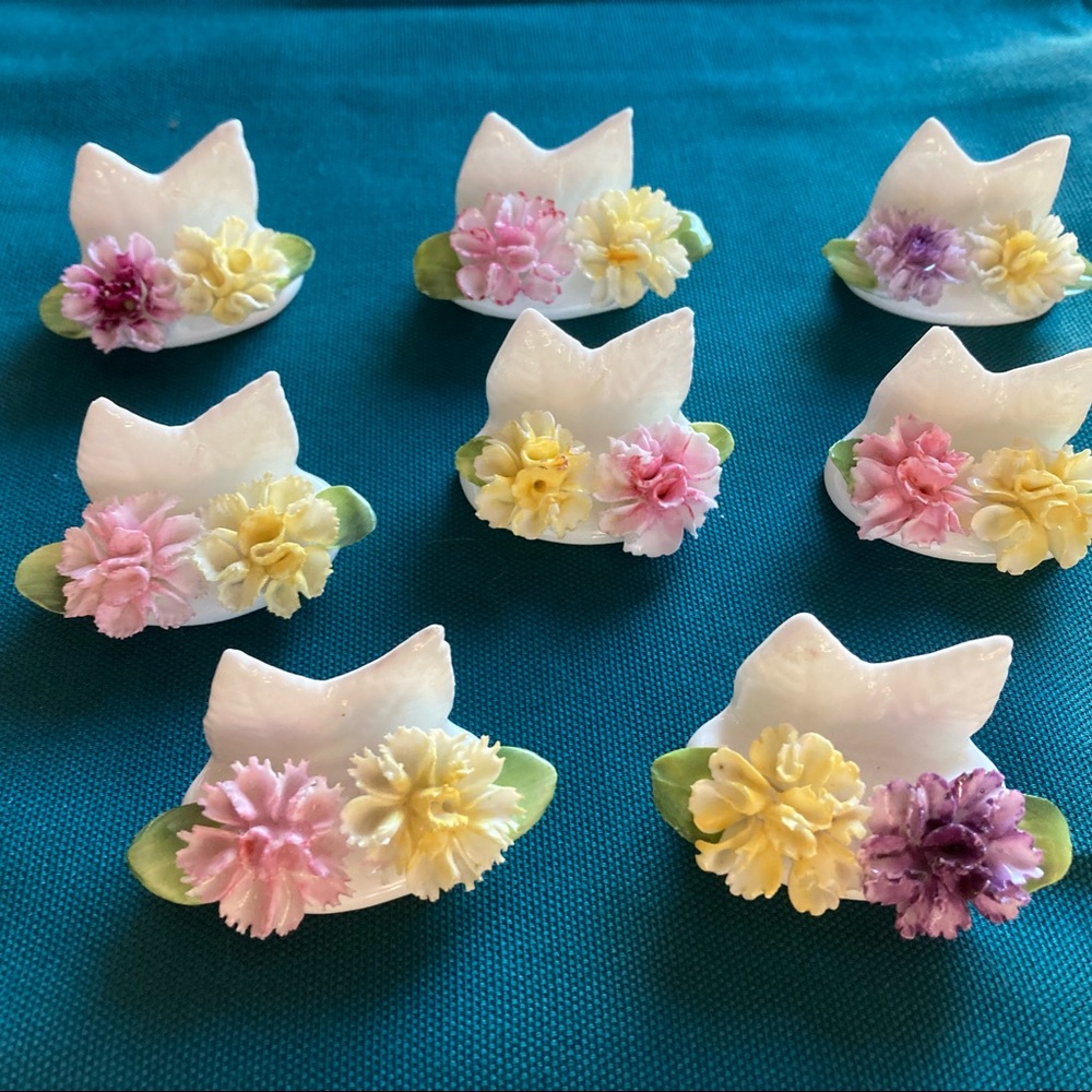 Set of 8 Coalport double flower (carnation style) place card holders.
